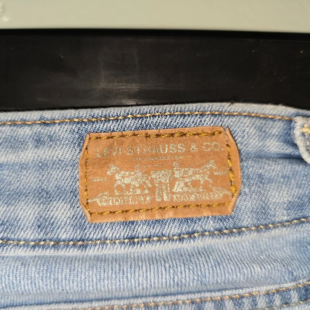 Levi's Women's Skinny Jeans, W26 L30 #1 - Picture 8 of 12
